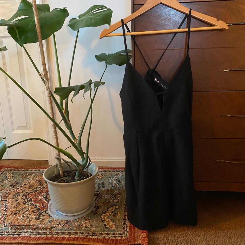 NWT Zara Black Keyhole Tie Back Romper
